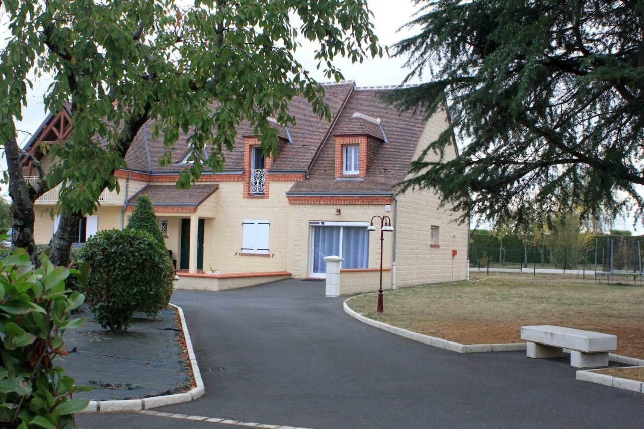 Appartement Logement entre Chambord et le zoo de Beauval à Contres  Extérieur photo